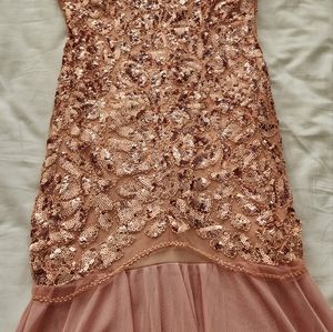 Gold sequins dress PrettyGuide S